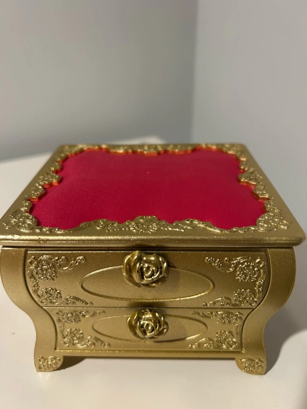 Betsey Johnson Skull Crossbones Rhinestone Beaded Tassel Watch Silver Tone NWOT - Picture 5 of 9